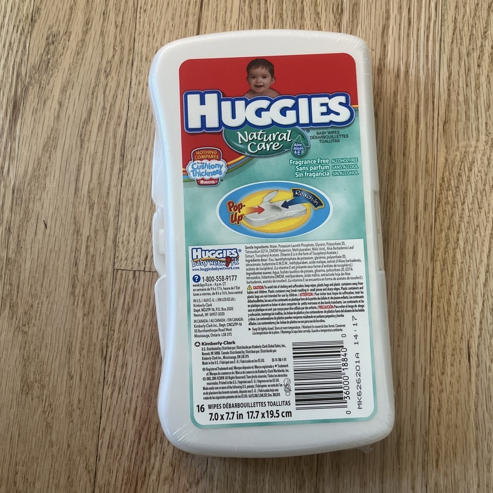 Huggies Natural Care Baby Wipes Travel Case Plastic Hard Shell 2004 NOS Sealed